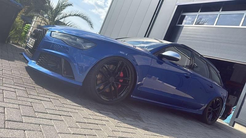 Blau Gebraucht 2016 Audi RS6 Ambiente Kombi | 59.999 € (Fairer Preis) - Bild 1/4