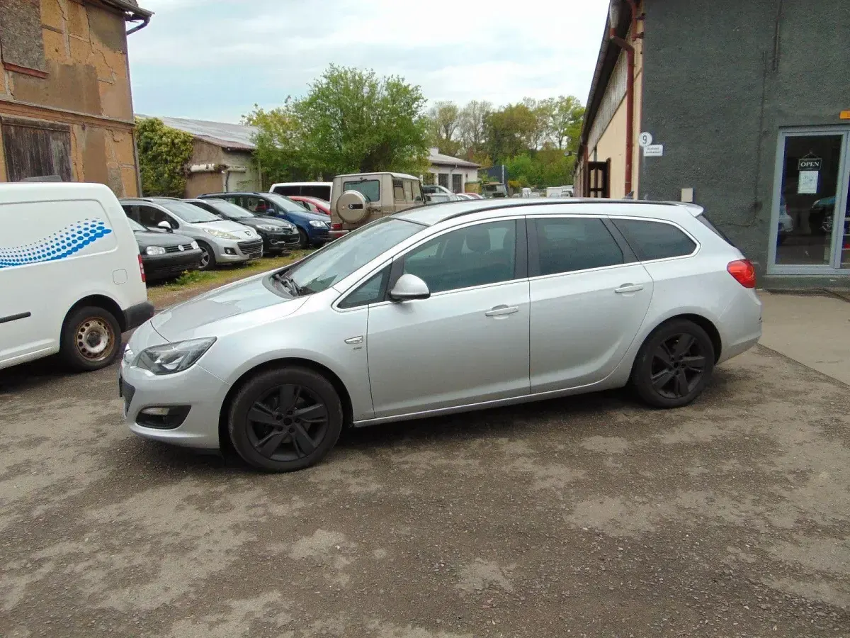 Second-hand Opel Astra Energy 136 CP (100 kW) 2014 Argintiu Break