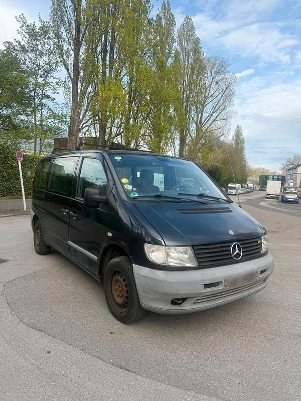 Gebraucht Mercedes Vito 143 PS (105 kW) 2001 Blau Van