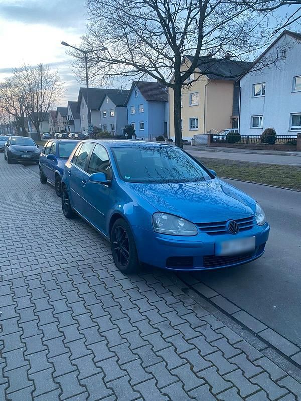 Gebraucht VW Golf V 140 PS (102 kW) 2004 Blau Kleinwagen