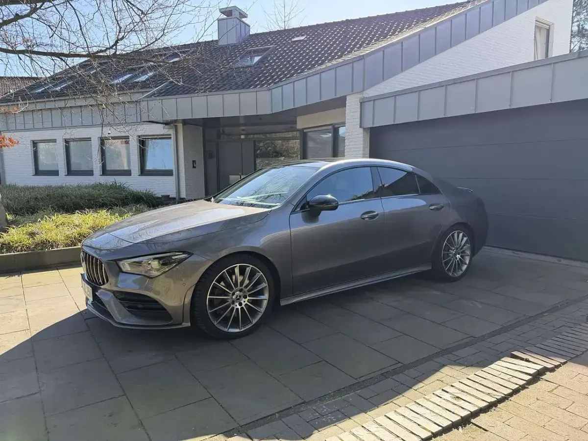 Gebraucht Mercedes CLA250 224 PS (164 kW) 2021 Grau Coupé