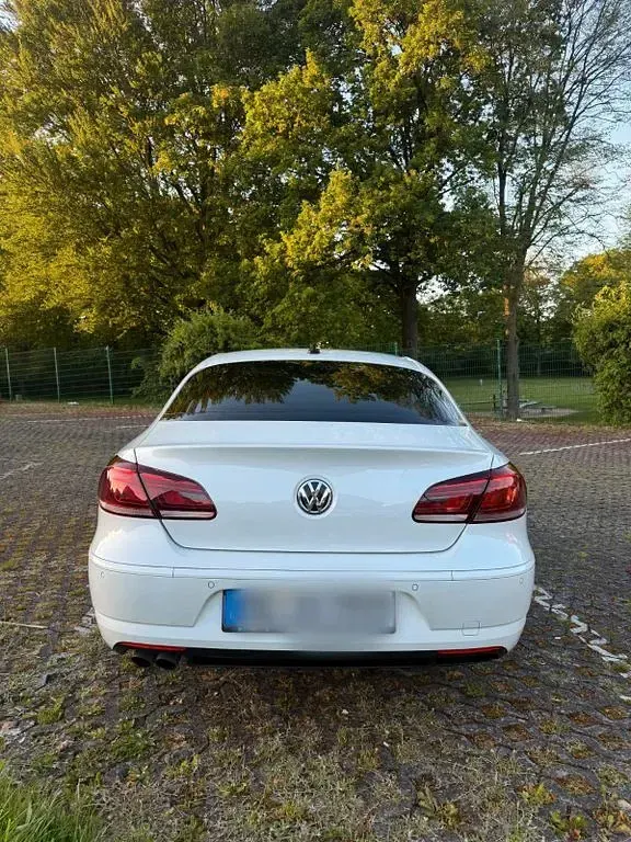 Gebraucht VW Passat 140 PS (102 kW) 2015 Weiß Limousine