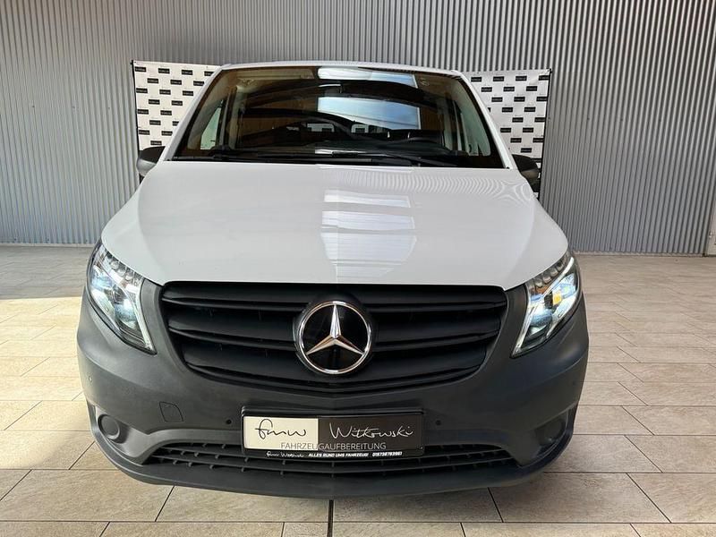 Gebraucht Mercedes Vito 163 PS (119 kW) 2021 Weiß Van