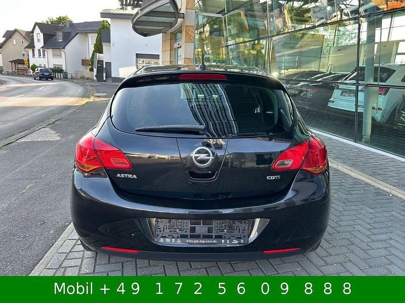 Gebraucht Opel Astra Design Edition 125 PS (91 kW) 2011 Schwarz Limousine