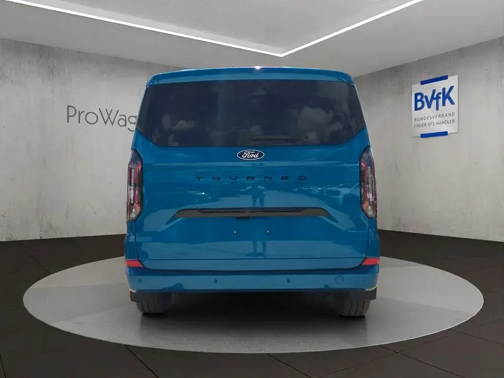 Neu Ford Tourneo Custom Titanium X 170 PS (125 kW) 2026 Blau Van