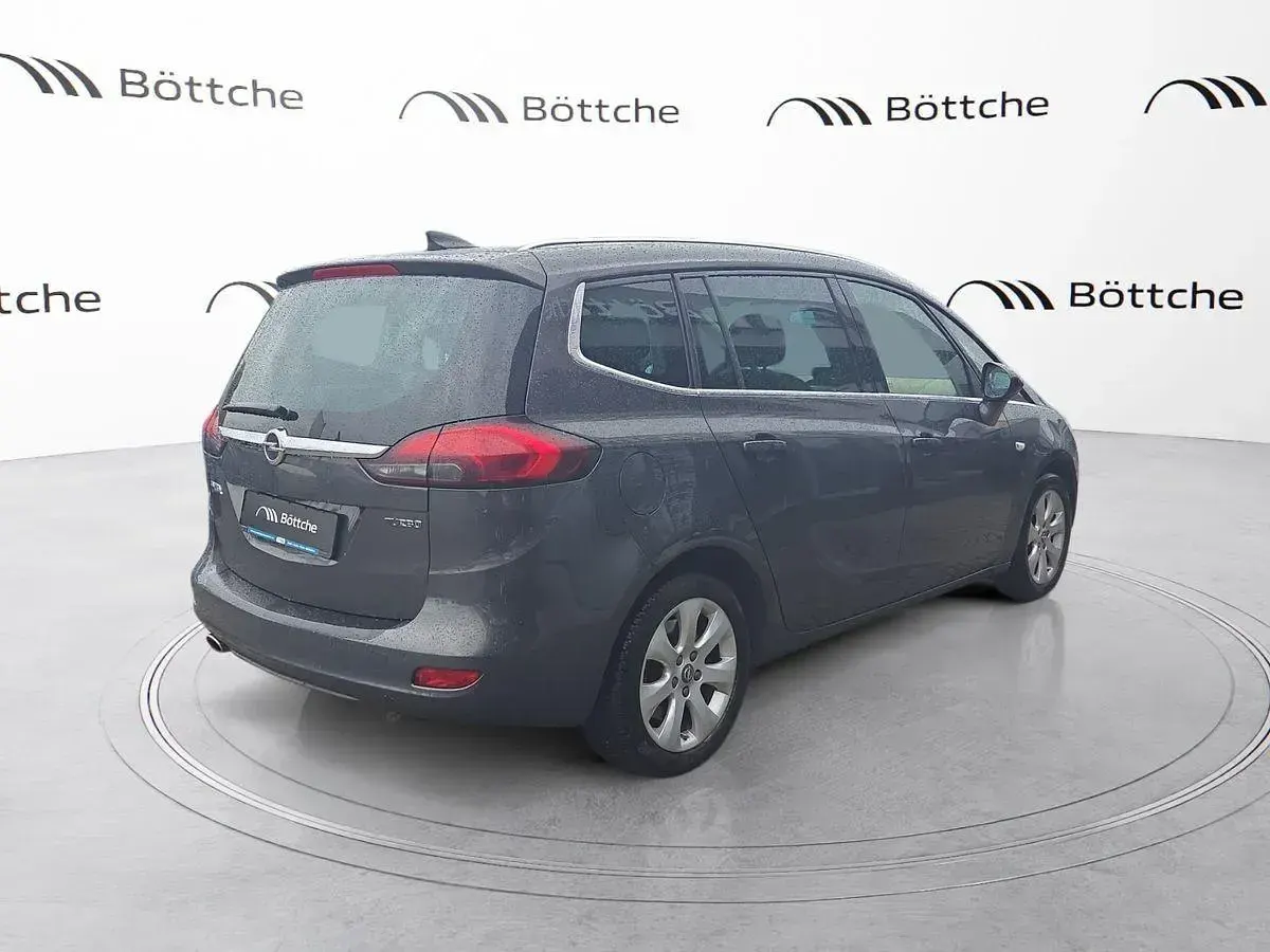 Gebraucht Opel Zafira 170 PS (125 kW) 2016 Plat.anthr./rogrey/0j:silbergr Van / Kleinbus