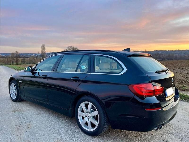 Gebraucht BMW 520 Performance 184 PS (135 kW) 2012 Schwarz Kombi