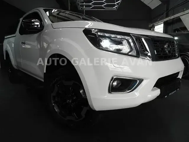 Gebraucht Nissan Navara N-Connecta 163 PS (119 kW) 2021 Weiß Pickup
