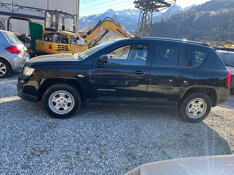 Gebraucht Jeep Compass Limited 136 PS (100 kW) 2011 Schwarz SUV