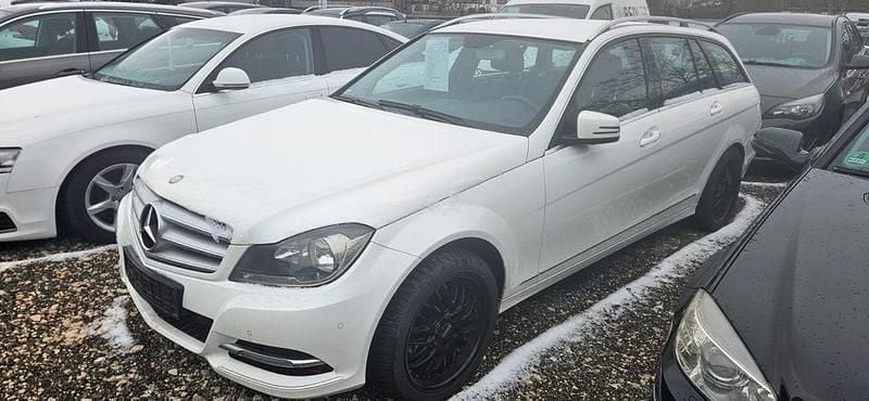 Weiß Gebraucht 2013 Mercedes C180 Kombi | 8.990 € (Guter Preis) - Bild 1/4