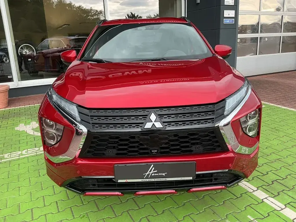 Używany Mitsubishi Eclipse Cross Plus 188 KM (138 kW) 2022 Czerwony SUV