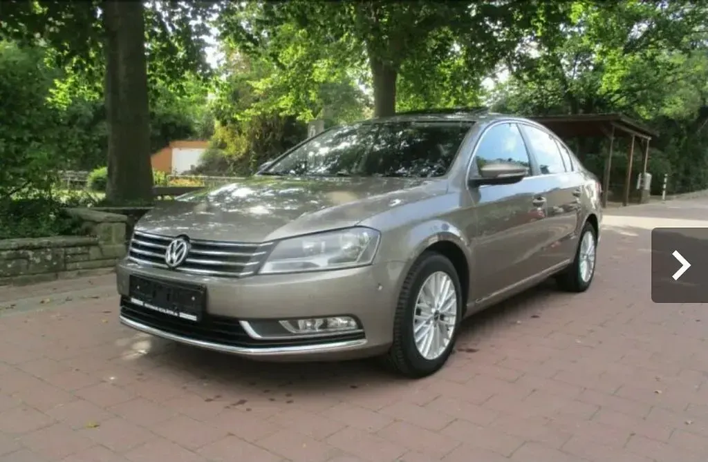 Gebraucht VW Passat Comfortline 122 PS (89 kW) 2013 Beige Limousine