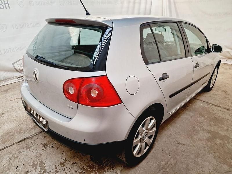 Gebraucht VW Golf Trendline 102 PS (75 kW) 2005 Silber Limousine