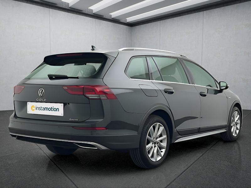 Gebraucht VW Golf VIII 200 PS (147 kW) 2023 Grau Kombi