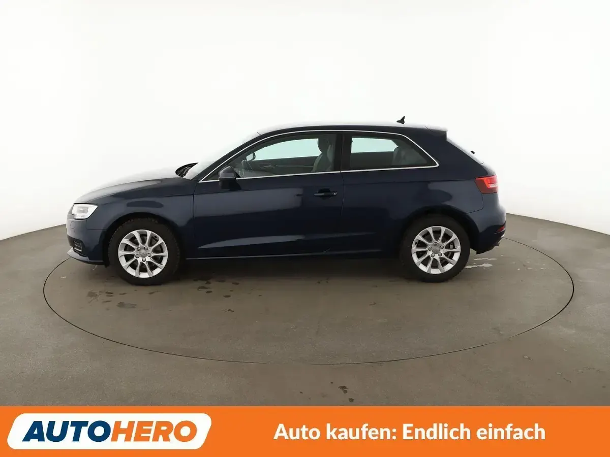Używany Audi A3 Design 150 KM (110 kW) 2017 Niebieski Sedan/Limuzyna