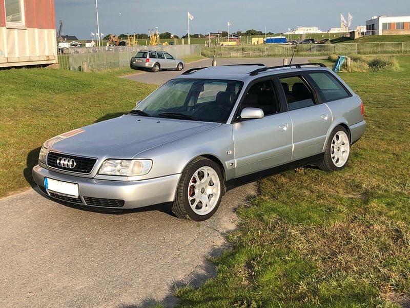 Silber Gebraucht 1996 Audi A6 Kombi | 3.000 € - Bild 1/4