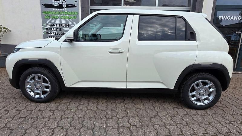 Neu Hyundai Inster Trend 71 kW (97 PS) 2025 Weiß Kleinwagen