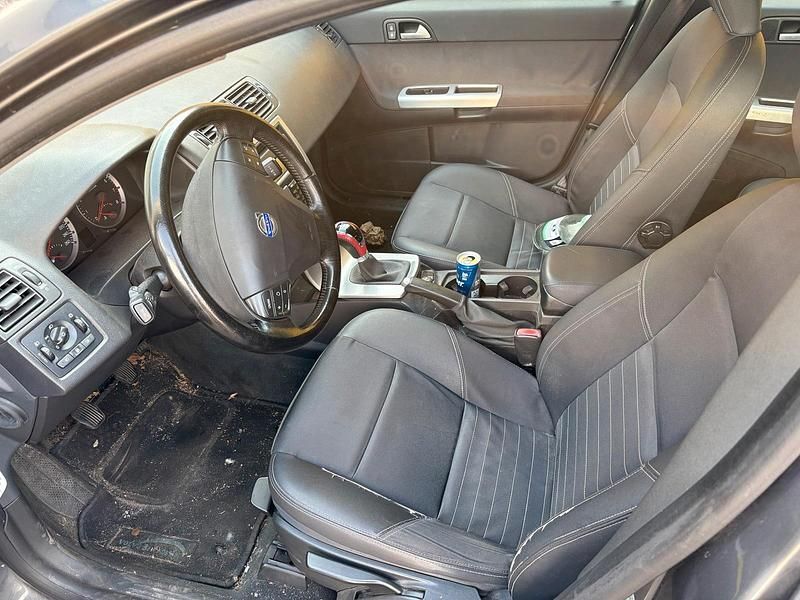 Gebraucht Volvo V50 140 PS (102 kW) 2004 Grau Kombi