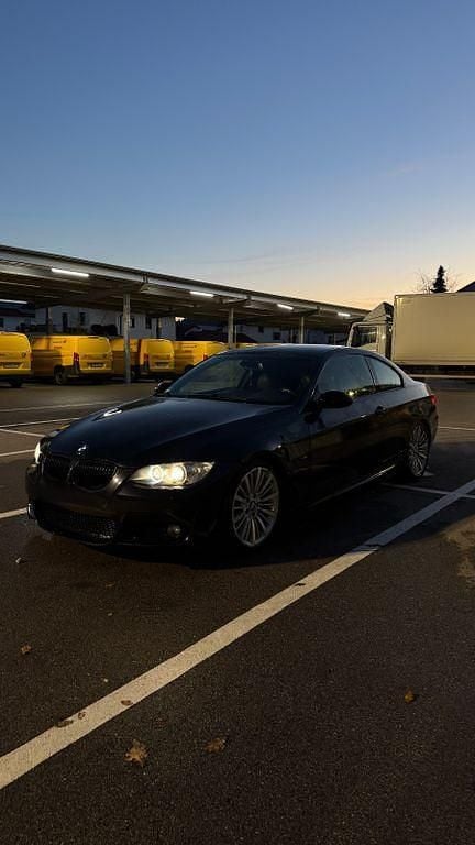 Schwarz Gebraucht 2007 BMW 325 M Sport Coupé | 10.500 € (Fairer Preis) - Bild 1/4