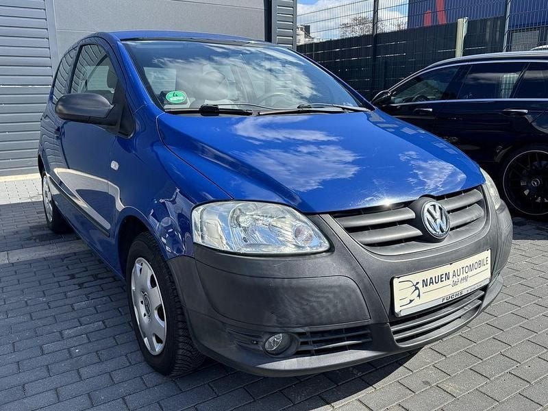 Second-hand VW Fox 60 CP (44 kW) 2011 Albastru Hatchback