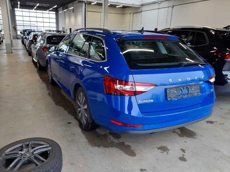 Gebraucht Skoda Superb Ambition 218 PS (160 kW) 2021 Blau Kombi