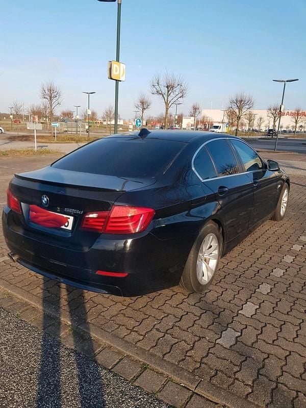 Gebraucht BMW 525 218 PS (160 kW) 2012 Schwarz Limousine