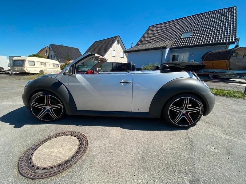 Grau Gebraucht 2004 VW Beetle Cabrio | 2.900 € (Etwas zu teuer) - Bild 1/4