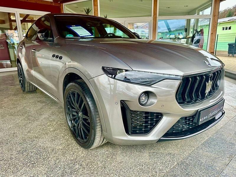 Gebraucht Maserati Levante 430 PS (316 kW) 2022 Grau SUV