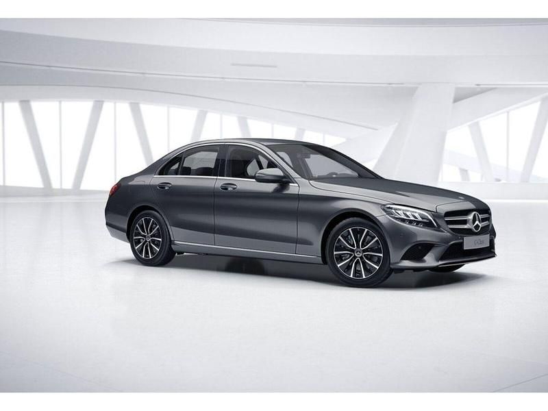 Gebraucht Mercedes C300 Avantgarde 258 PS (189 kW) 2019 Metalliclack selenitgrau (metallic) Limousine
