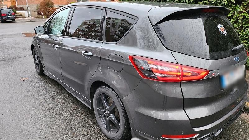 Gebraucht Ford S-MAX ST-Line 190 PS (139 kW) 2019 Braun Van / Kleinbus