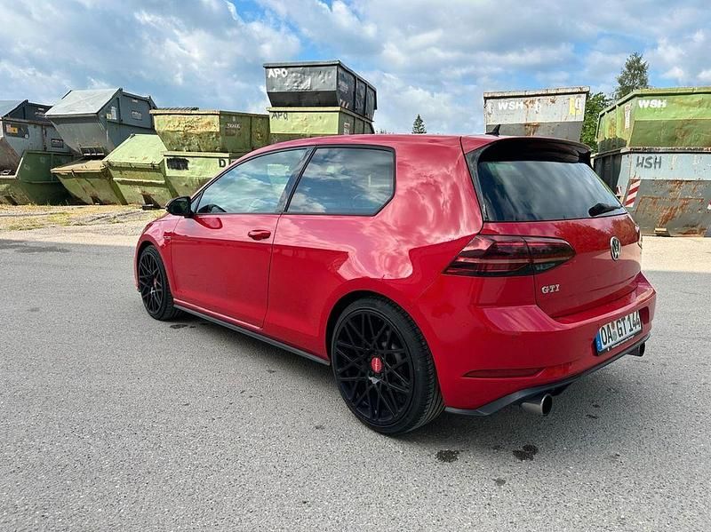 Gebraucht VW Golf VII GTI 230 PS (169 kW) 2017 Rot Limousine