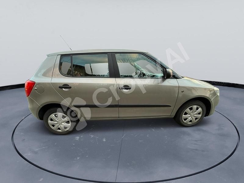 Gebraucht Skoda Fabia 60 PS (44 kW) 2010 Beige Limousine