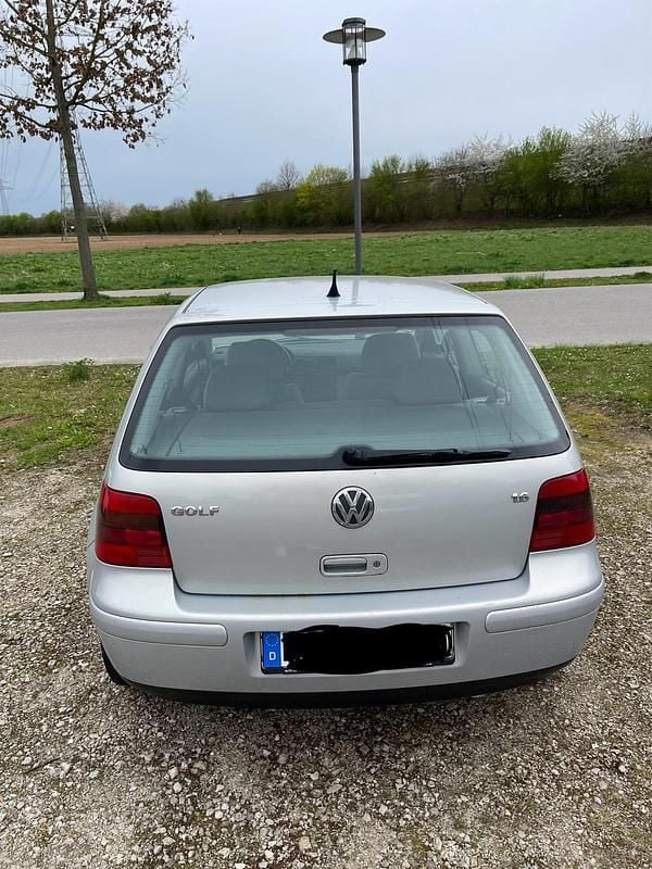 Gebraucht VW Golf 101 PS (74 kW) 2001 Grau Coupé