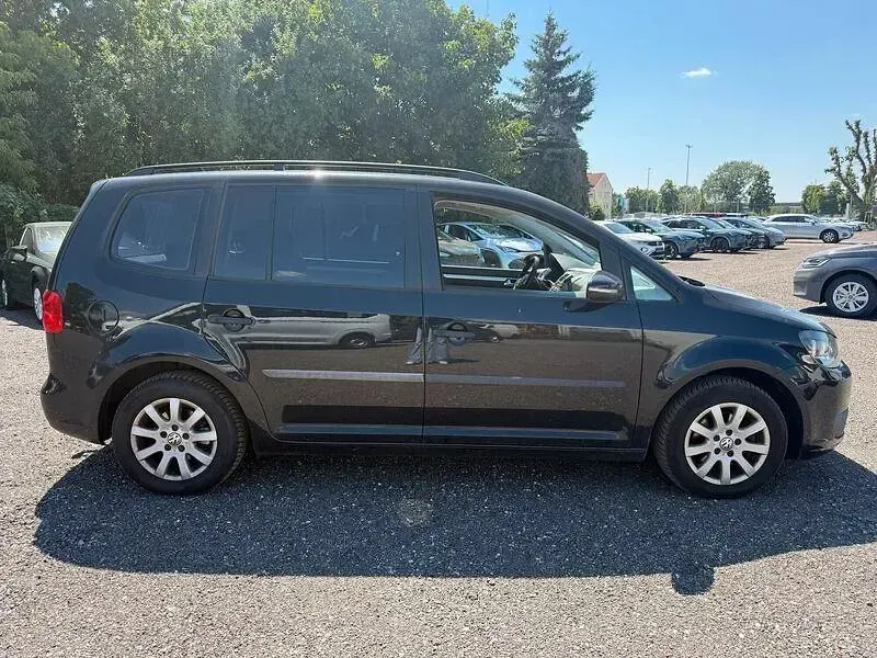 Gebraucht VW Touran 105 PS (77 kW) 2013 Schwarz Van / Kleinbus