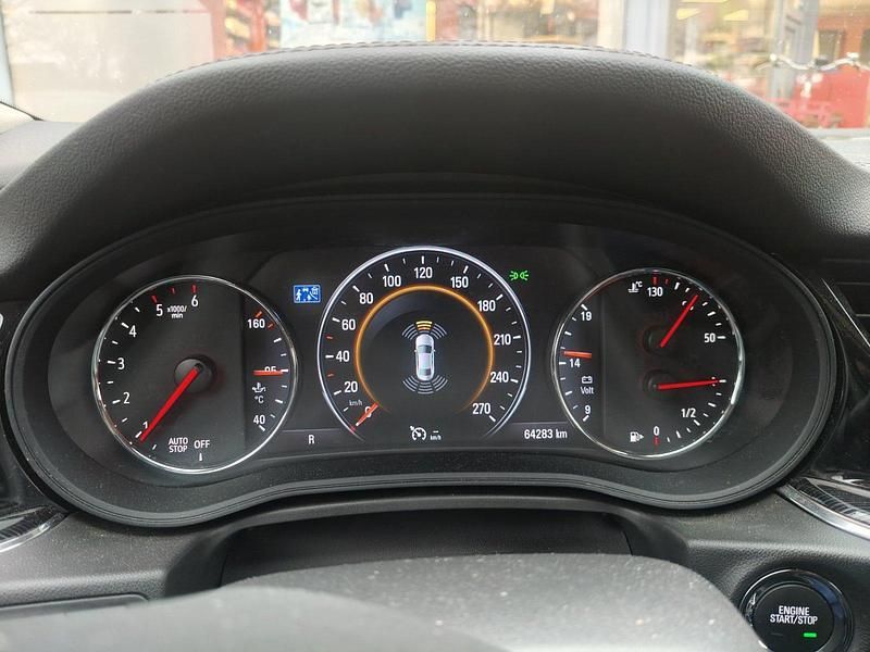 Gebraucht Opel Insignia Innovation 170 PS (125 kW) 2017 Grau Kombi