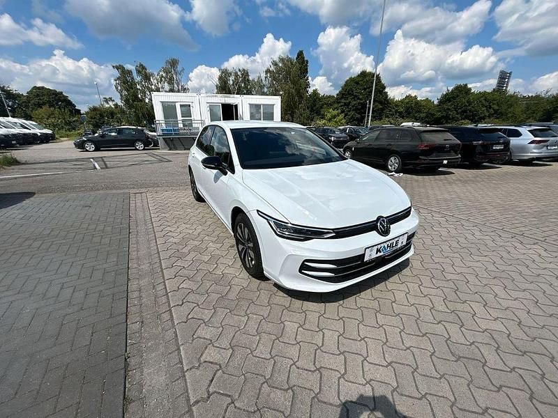 Gebraucht VW Golf VIII Goal 116 PS (85 kW) 2025 Weiß Limousine