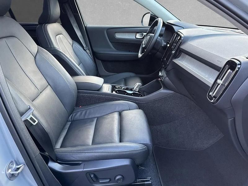 Second-hand Volvo XC40 Ultra 163 CP (119 kW) 2025 Gri SUV