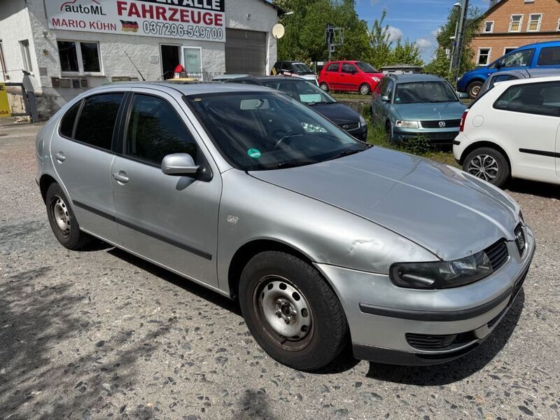 Gebraucht Seat Leon Stella 101 PS (74 kW) 2000 Silber Limousine