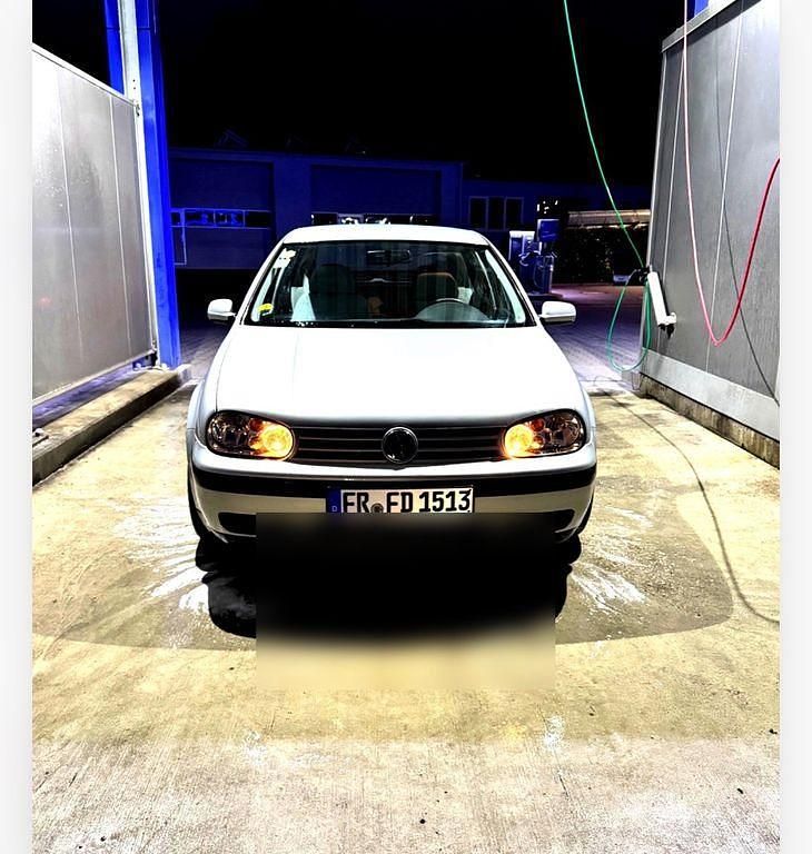 Gebraucht VW Golf III Basis 90 PS (66 kW) 1998 Silber Limousine