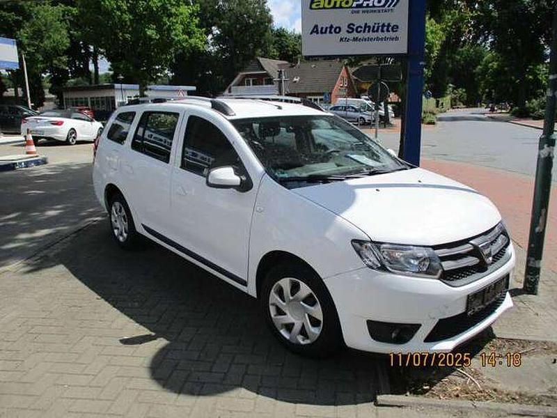 Weiß Gebraucht 2016 Dacia Logan Lauréate Limousine | 6.490 € (Fairer Preis) - Bild 1/4