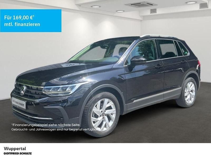 Schwarz Gebraucht 2021 VW Tiguan Active SUV | 23.790 € (Guter Preis) - Bild 1/4