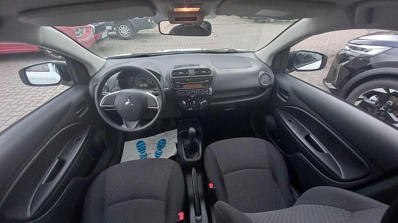 Gebraucht Mitsubishi Space Star Diamant Edition 71 PS (52 kW) 2019 Weiß Kleinwagen