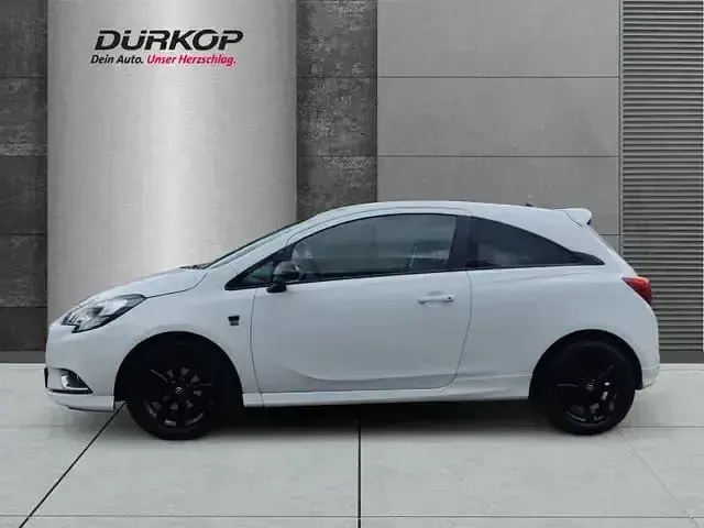 Gebraucht Opel Corsa Color Edition 90 PS (66 kW) 2015 Weiß Kleinwagen