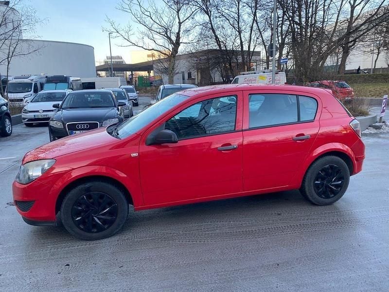 Gebraucht Opel Astra 90 PS (66 kW) 2009 Other Limousine