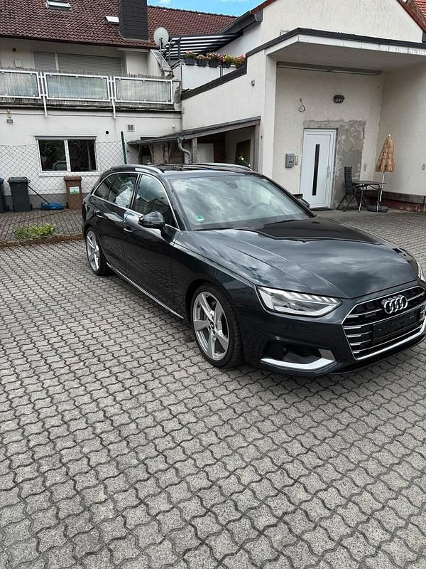 Gebraucht Audi A4 Advanced Plus 190 PS (139 kW) 2020 Grau Kombi