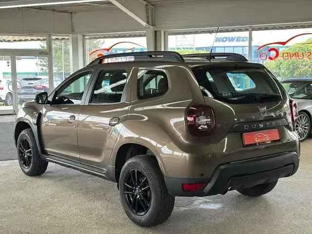 Gebraucht Dacia Duster Comfort 114 PS (83 kW) 2019 Braun SUV