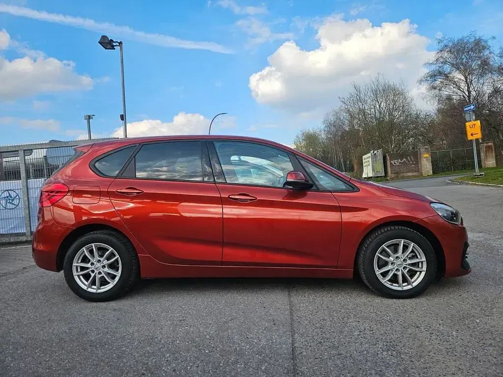 Gebraucht BMW 220 Sport Line 192 PS (141 kW) 2018 Orange Kombi