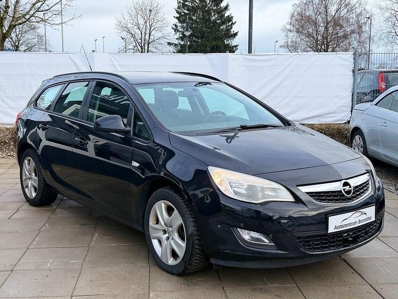 Gebraucht Opel Astra Edition 160 PS (117 kW) 2011 Schwarz Kombi