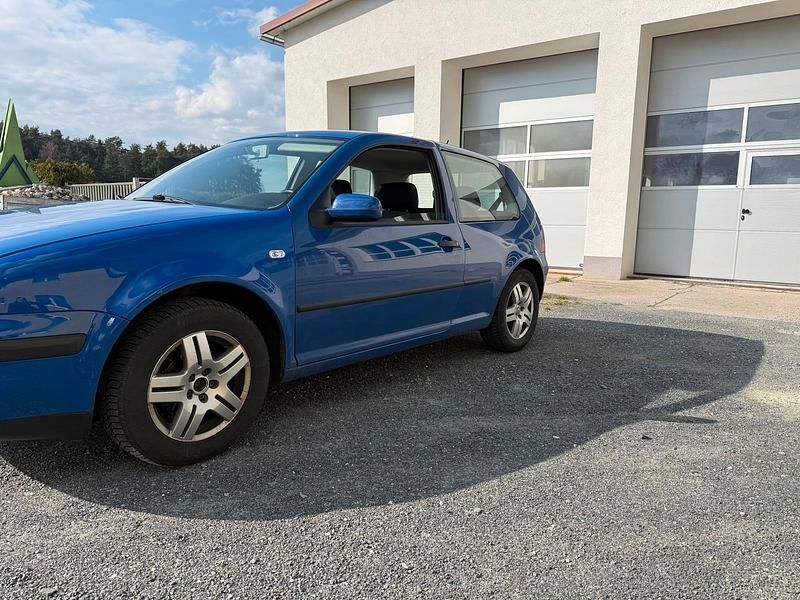 Gebraucht VW Golf IV 75 PS (55 kW) 2000 Blau Limousine