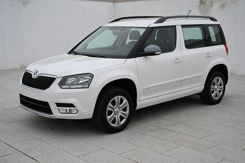 Weiß Gebraucht 2015 Skoda Yeti Active SUV | 7.960 € (Fairer Preis) - Bild 1/4